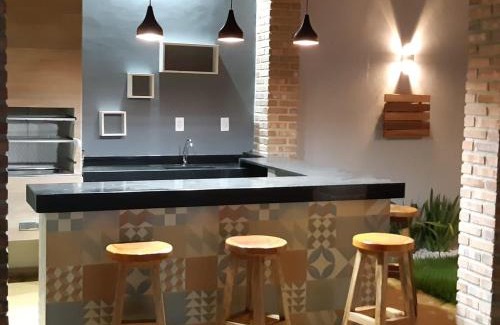 Nova Vicosa Casa | CASA COM PISCINA no CENTRO