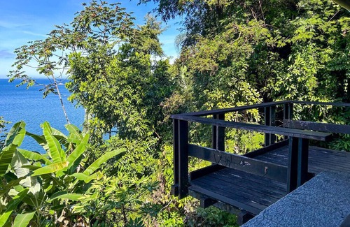 Mangaratiba Casa | Casa com Wi-Fi à beira-mar na Ilha de Itacuruçá/RJ