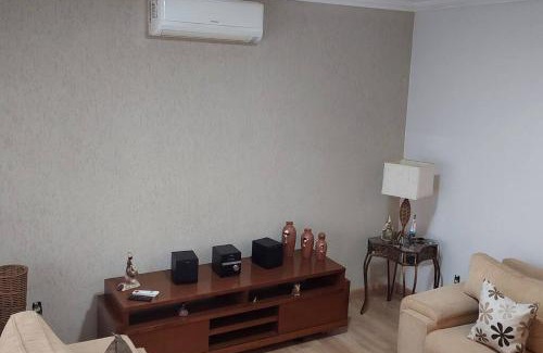 Araraquara Casa | Casa completa com área de lazer próxima ao centro shopping e principais vias de acesso!