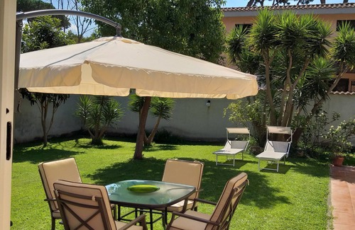 Zona XXX Castel Fusano Apartamento | Casa con giardino tra Roma e il mare. Vacanze tra Cultura e Natura