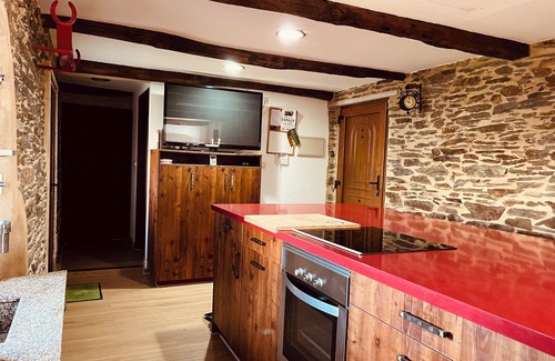 Ordes Cabaña | Casa con jardín cerrado, entre Santiago de compostela y Coruña