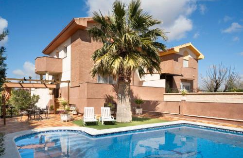 La Guardia de Jaen Casa | Casa con piscina privada de agua salada