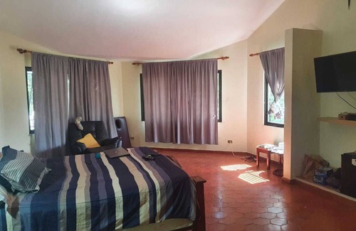 Downtown Santo Domingo Casa | Casa con Piscina y Jacuzzi, Amplia en Arroyo Hondo