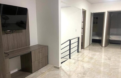 San Martin Casa | Casa con piscina en zona urbana