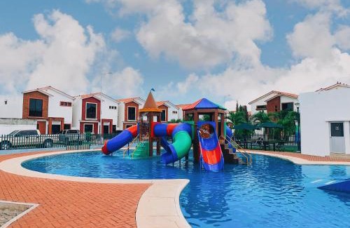 La Aurora Casa | Casa con piscina privada para familias