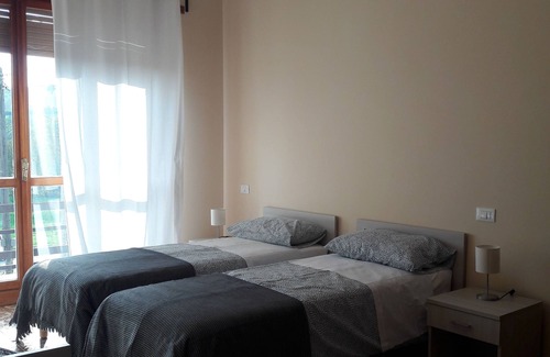Robella Casa | Casa con tre Stanze, Cucina e Ampio Terrazzo a 30 km da Casale-asti-chivasso
