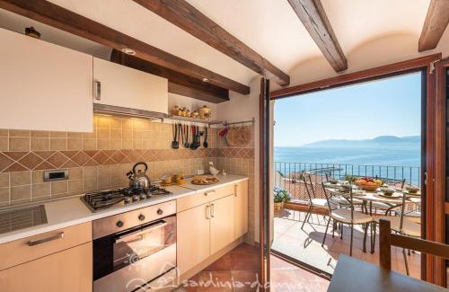 Cala Gonone Casa | CASA CON VISTA MARE