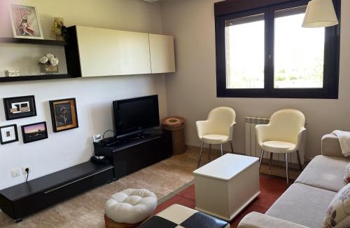 Valverde de la Virgen Apartamento | Casa con vistas al lago golf leon