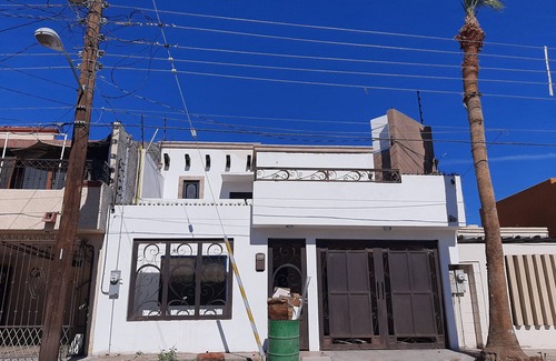 La Paz Casa | CASA CONCHALITO (HOSPITALS) 5 min malecon
