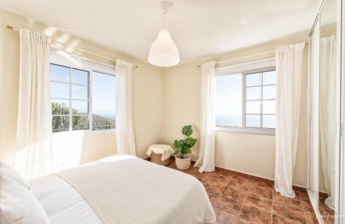 El Granel Apartamento | Casa Conrado, 2 bedroom modern oasis, good location