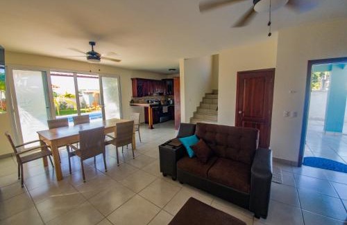 Puerto Cortes Casa | Casa Costamar