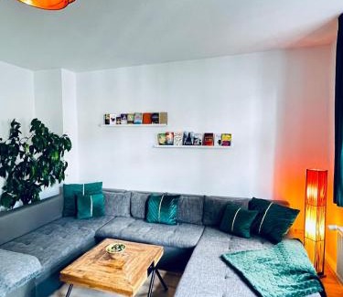 Sudenburg Apartamento | CASA COZY perfect for Groups, Families & Business Travelers