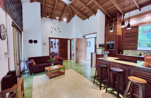 Chiguata Casa | Full House with Private Pool in Playa Chiquita