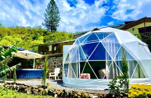 Banos de Agua Santa Cabina | Casa Cram