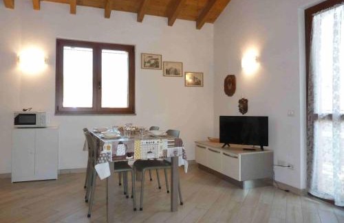Brezzo di Bedero Apartamento | Casa Crocetta