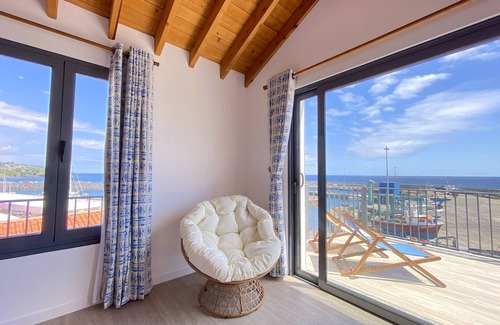 Vila Franca do Campo Apartamento | Casa da Baleia T2 Localizado à Beira-mar Virado a Menos de 5 Min. a pé da Praia