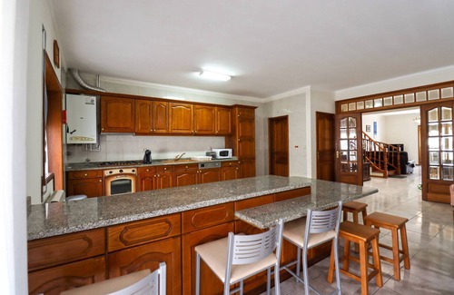 Viana do Castelo Villa | Casa da Bene - House Near Amorosa Beach w/Seaview