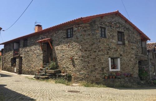 Braganca Casa | Casa da Bica Gondesende