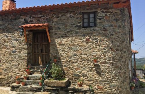 Braganca Casa | Casa da Bica Gondesende