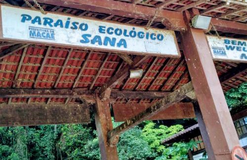 Macae Casa | Casa da cachoeira na beira do Rio Sana