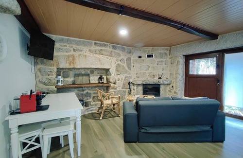 Melgaco Cabaña | Casa da Figueira | | Aldeia de Pontes | Parque Nacional Peneda Gerês