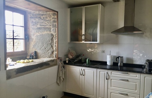 Portomarin Casa | Casa da Forxa is a renovated former forge/ smithy in lovely hamlet setting.