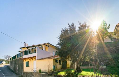 Pampilhosa da Serra Casa | Casa da Oliveira, Aradas, Pampilhosa da Serra, Wifi, Ar Condicionado, Churrasqueira, Parqueamento, by IG