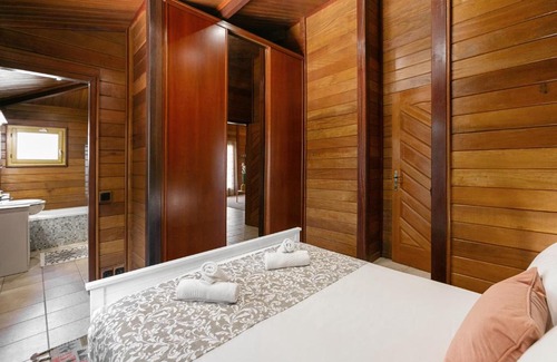 Tremoceira Chalet De Esquí | Casa da Poesia