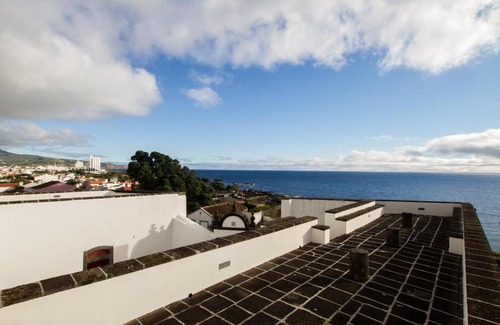 Lagoa Casa | Casa da Rocha Quebrada