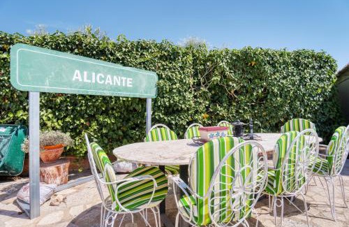 San Vicente del Raspeig Chalet De Esquí | Casa Dakota