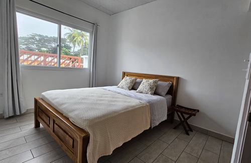 San Juan Bautista Casa | Casa Dalia, Charming 2-bedroom house in lovely Chitre with AC, WiFi