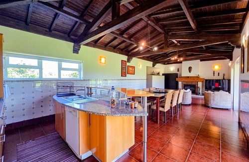 Forjaes Villa | Casa das Quintas - Peaceful Retreat with Pool
