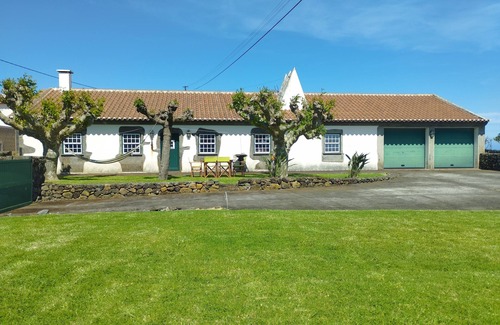 Altares Casa | Casa das Vaquinhas, refugio encantador situado en la pintoresca isla de Terceira