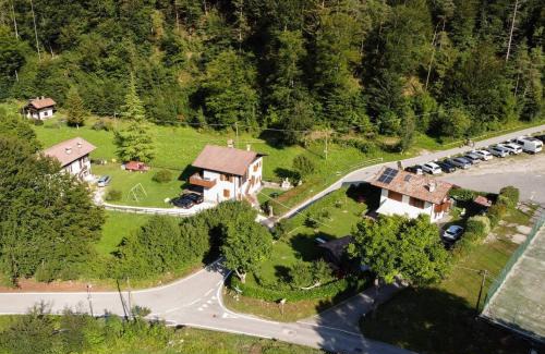 Val Maria-Pur Apartamento | Casa Dazio giardino