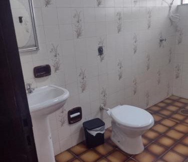 Jardim Primavera Casa | Casa de 10 pessoas próx aos parques Hop Hari e Wet