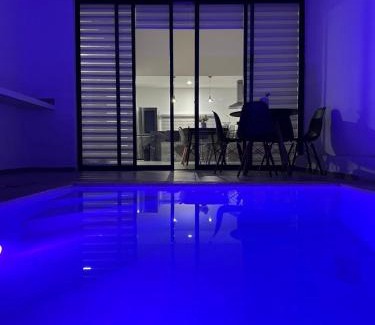 Montecarlo Apartamento | Casa de 2 Recámaras con Alberca cerca de Plazas Altabrisa