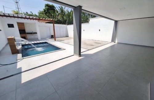 Sao Jose de Ribamar Casa | Casa de 3 quartos a 500mts da praia do Araçagy Para até 10 pessoas