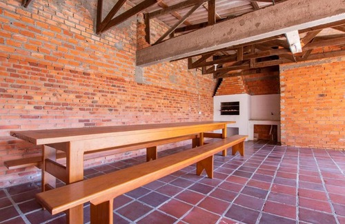 Torres Casa | Casa de 5 dormitórios com Piscina