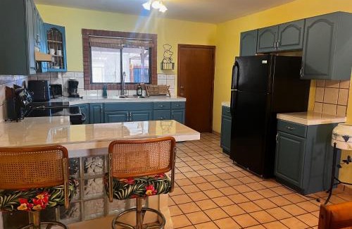 San Felipe Casa | Casa de al lado - 2 bedroom house w/bonus bunkhouse!