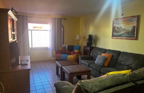 San Felipe Casa | Casa de al lado - 2 bedroom house w/bonus bunkhouse!