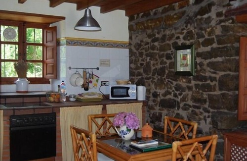 Villandas Cabaña | Casa rural con encanto y ecorespetuosa. Patio, jardín, barbacoa y mucha paz