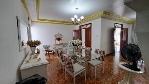 Pedreira Casa | Casa de Alto Padrão com Area de Lazer e Piscina - Cop 30