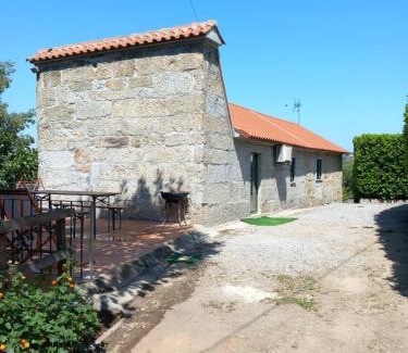 Beijos Casa | Casa de Andrães - Glicíneas