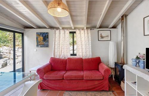 Beijos Casa | Casa de Andrães Camélias