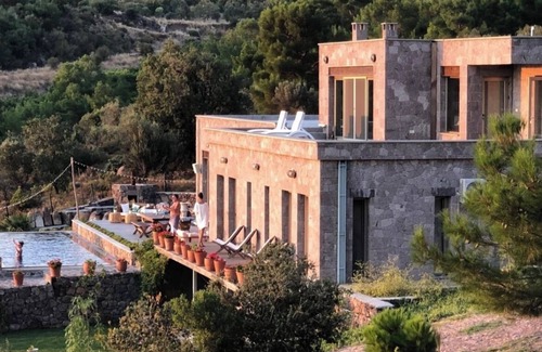 Babakale Villa | Casa De Bagale Stone House