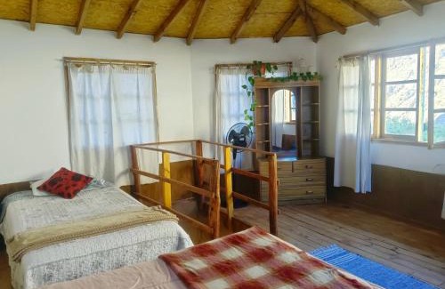 Paihuano Chalet De Esquí | Casa de Barro Cabaña Tococo