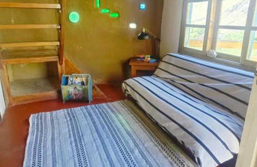 Paihuano Chalet De Esquí | Casa de Barro Cabaña Tococo