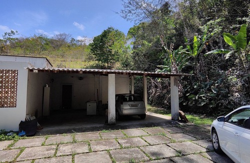 Silva Jardim Casa | Casa de Campo Com Piscina e Churrasqueira