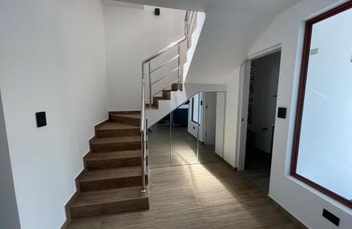 Mala Casa | Casa de campo en condo cerca a playa Puerto Viejo