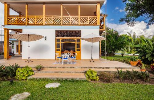 Armenia Casa | Casa de Campo en El Edén